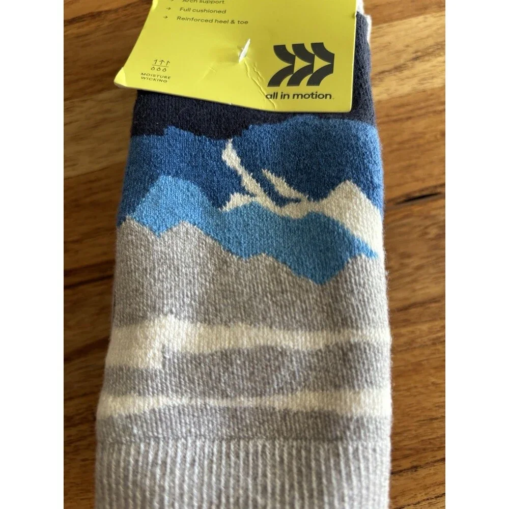 2pk All In Motion heavy-weight knee-crew socks, Size Large Kids Unisex 3-7